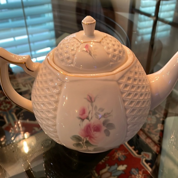 Pristine donegal china. Never used